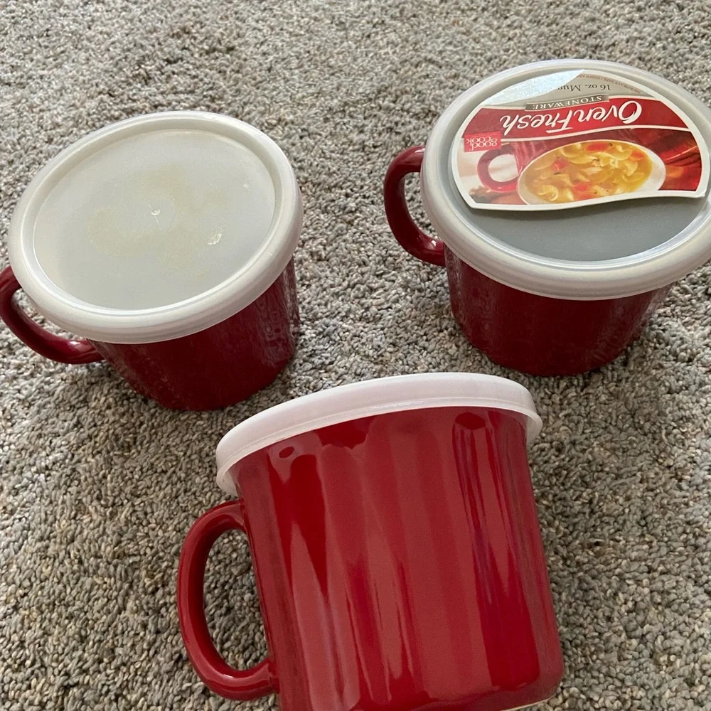 Kitchen - Picture 3 of 5